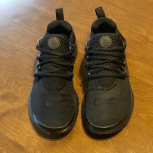 Black Nike Prestos